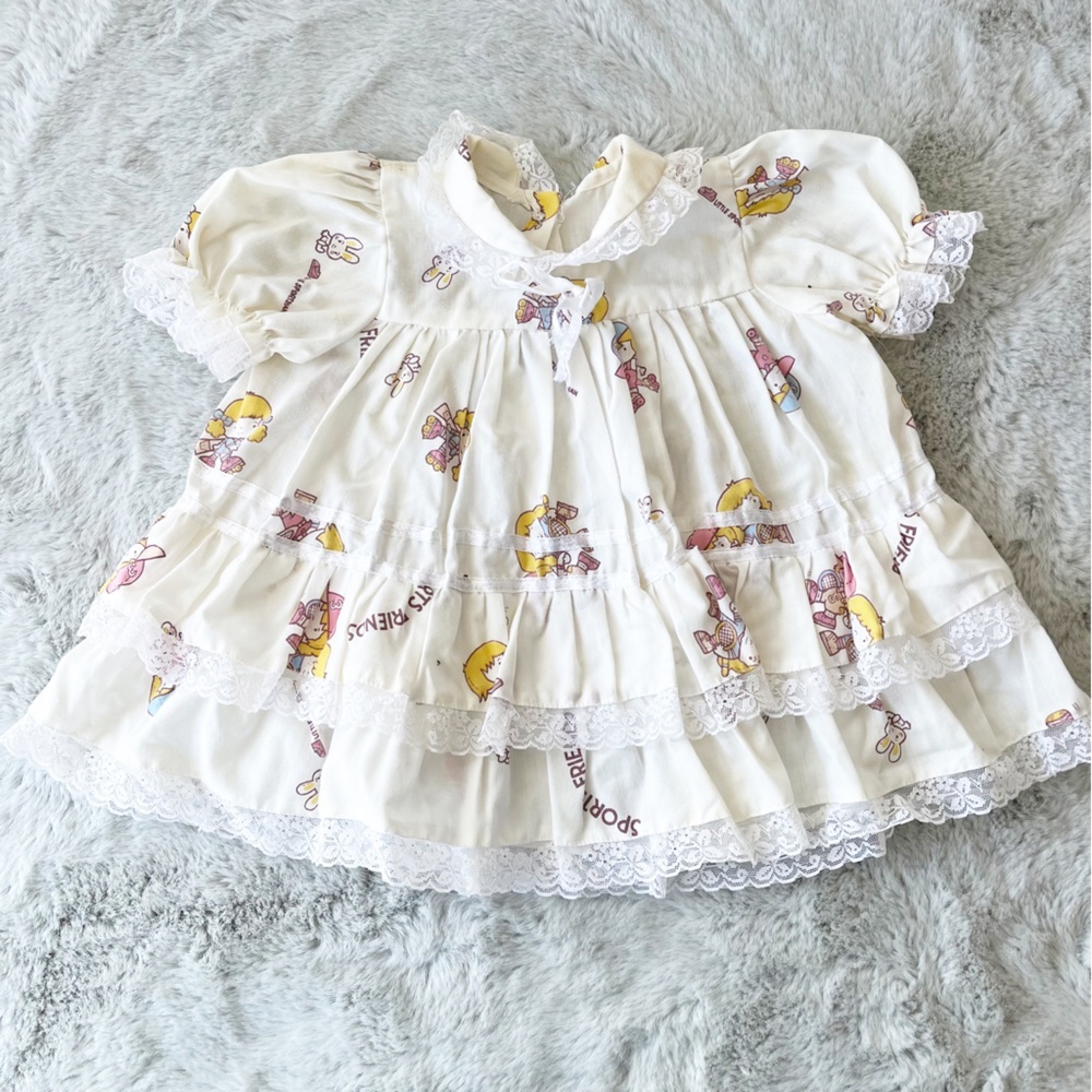 VINTAGE Sports Friends White Little Girls Dress